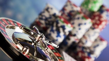 Bonus round activation in Olympic Games showing free spins feature